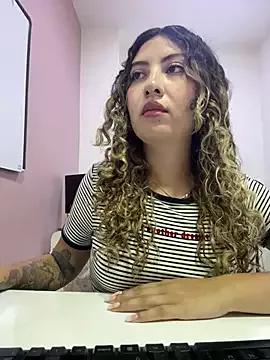 my_melody on StripChat 