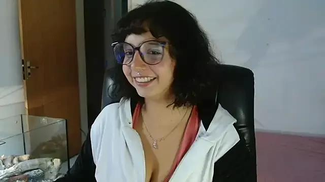 myamillor on StripChat