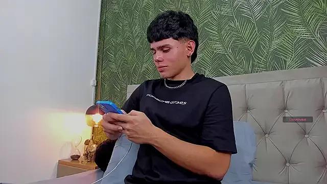 Nathaniel_Park on StripChat 