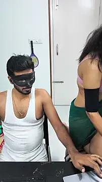 NAUGHTY_INDIAN_COUPLE