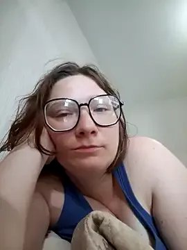 Freechat NinaBigCherry on StripChat