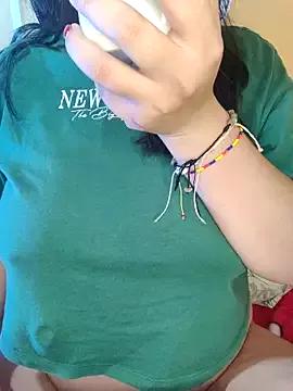 paula_thompson2 on StripChat 