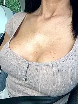 Penelopehot_83 on StripChat