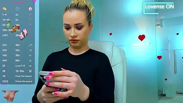 perv_office on StripChat 