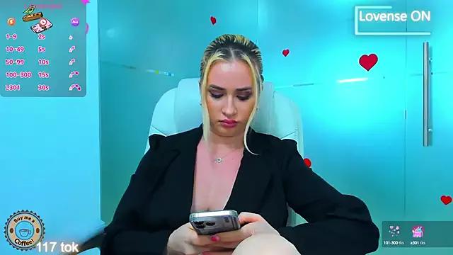 perv_office on StripChat 