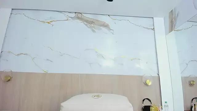 pocahontas_pow on StripChat 