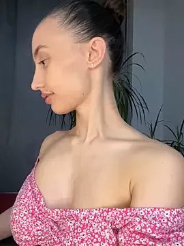 Freechat Polli_Kiss on StripChat