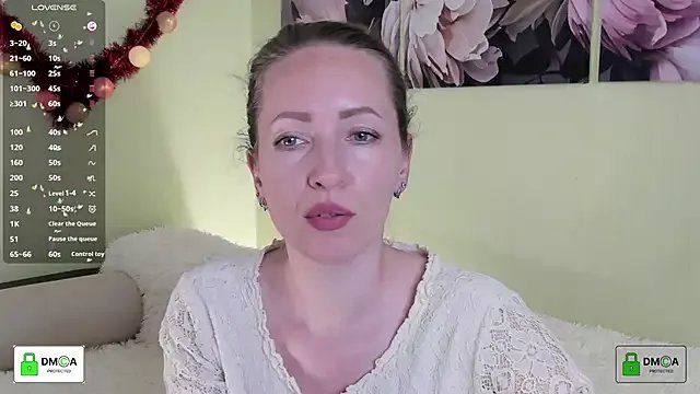 Queenymel on StripChat