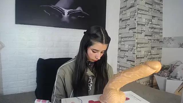 renata_allen on StripChat 