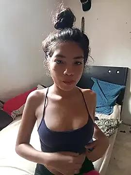 RoomExotic11 on StripChat 