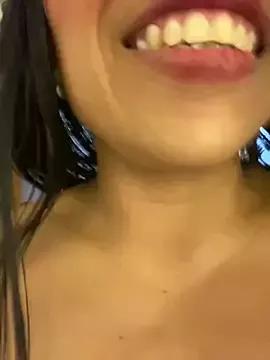 Rosa_25x on StripChat 
