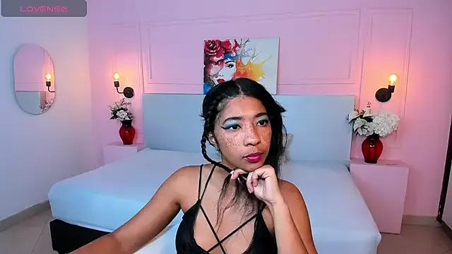 RoseJoe3 on StripChat 