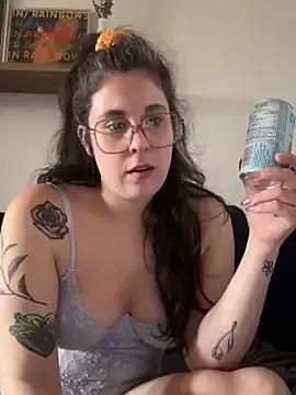 Rosiee69_ on StripChat 