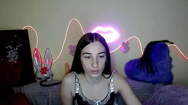 rosy_madison77 on StripChat 