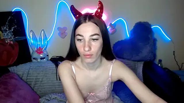 rosy_madison77 on StripChat 