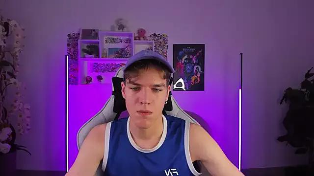 RYAN_ITS on StripChat 