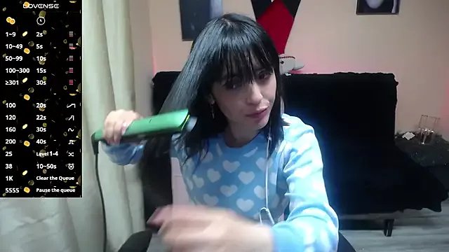 Freechat sailor_moon07 on StripChat