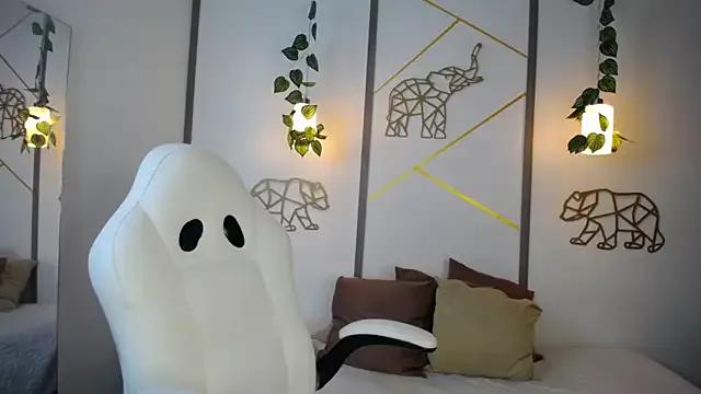 SalmaZaman on StripChat