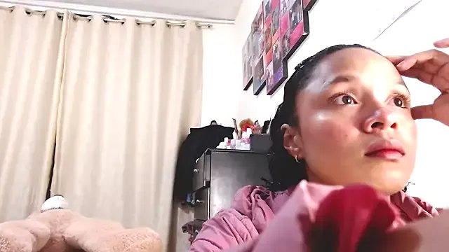 Freechat Samary_thomas on StripChat