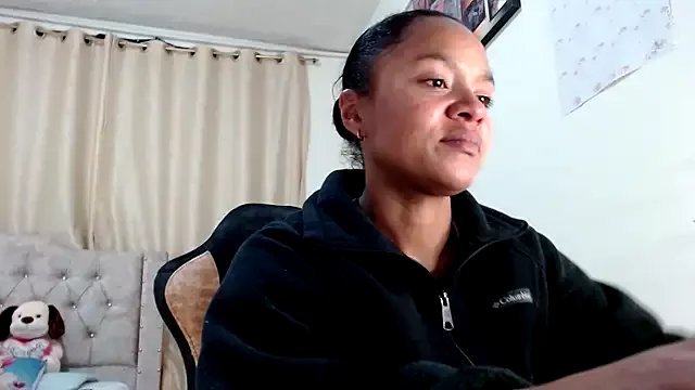 Freechat Samary_thomas on StripChat