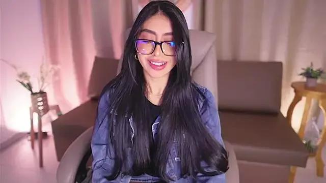 Sara_albrecht on StripChat 