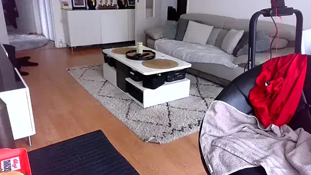 sarametisse26 on StripChat 