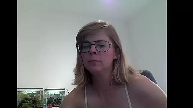 SavannaGirly on StripChat 