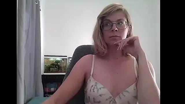 SavannaGirly on StripChat 