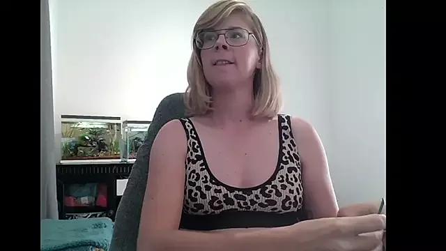 SavannaGirly on StripChat 