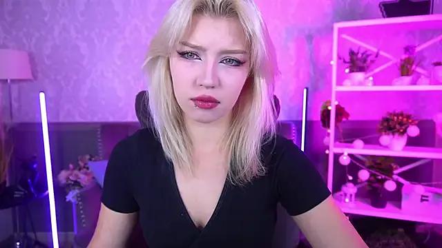 SelenaIris on StripChat