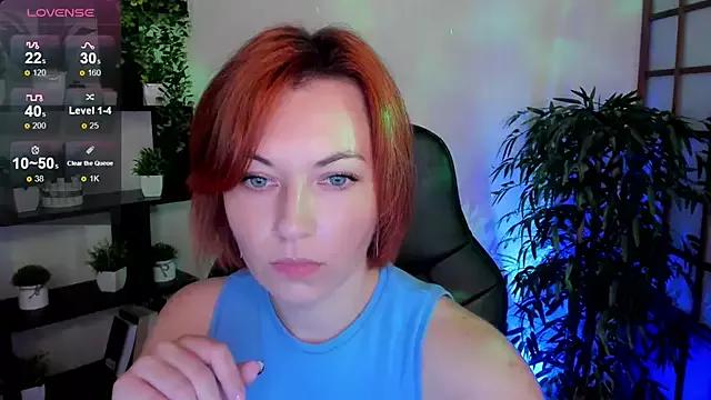 Serena_Woods on StripChat 