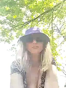 SerenaGrantt on StripChat 