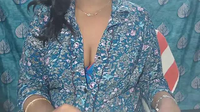 Sophia_your on StripChat 