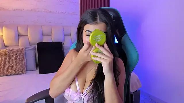 SophiaWylde on StripChat 