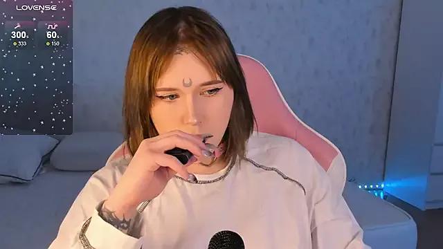 Spliti_moon on StripChat 