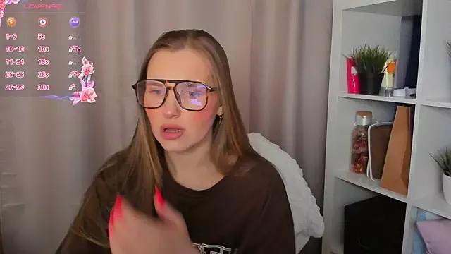 StacyHotty on StripChat 