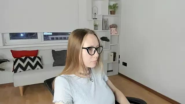SynneGallant on StripChat 