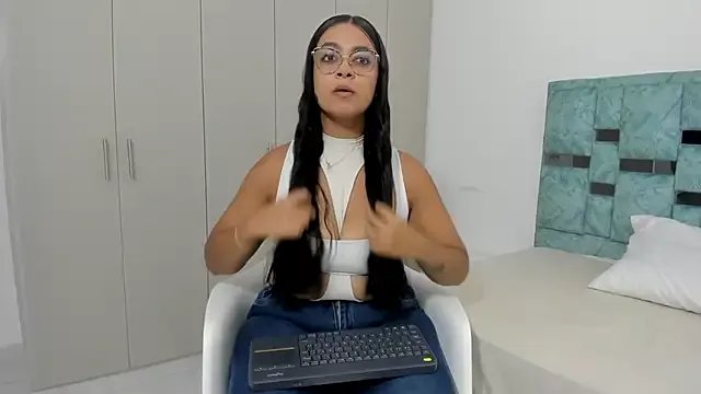 tamara_lovv on StripChat 