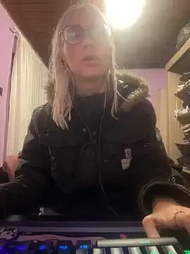 Freechat thebunnydark on StripChat