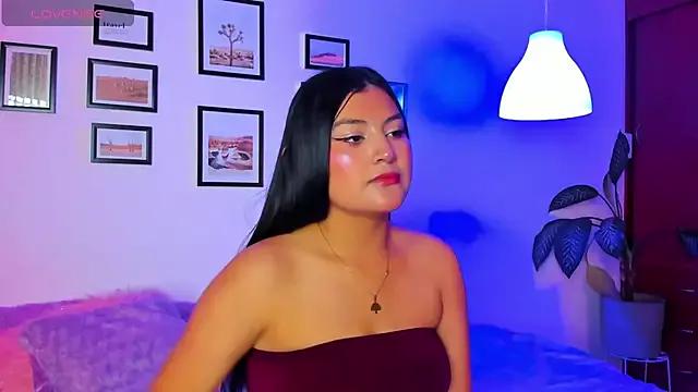 Tiffany_bloomm on StripChat 
