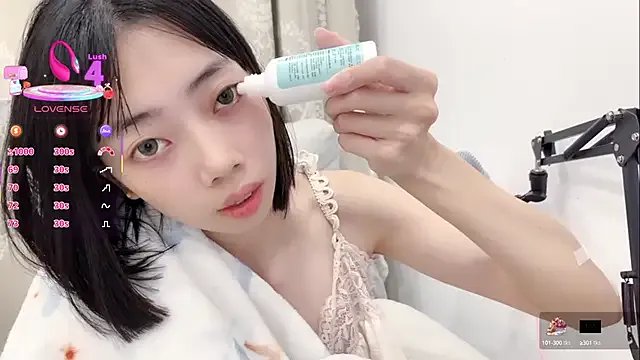 Freechat tuantuanle on StripChat