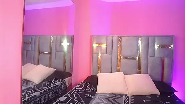 Freechat Tyla_Ks on StripChat