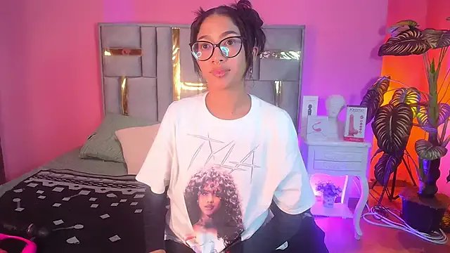 Freechat Tyla_Ks on StripChat