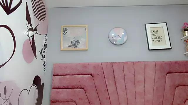 ValeriaAguilar on StripChat 