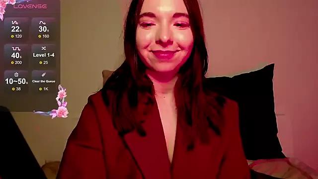 VellvetAnders on StripChat 