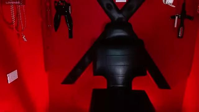 Velvet_Bdsm_ on StripChat 