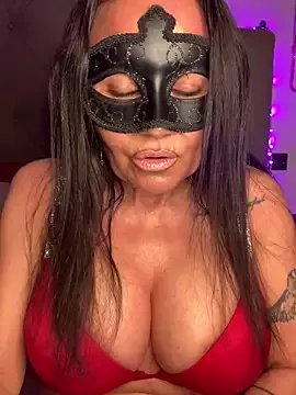 Freechat vicvictoriax on StripChat