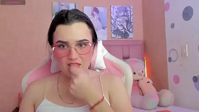 violet_evergarden2 on StripChat 