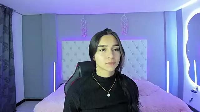 violet_thomson on StripChat 