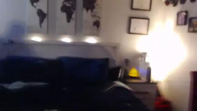 Wecummin2U on StripChat 